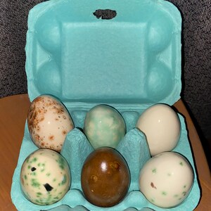 Set of 6 Ceramic Glazed Eggs with Carton