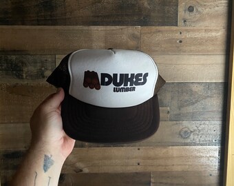 Dukes Lumber Snapback Hat Foam Front Cap Trucker Delaware Braun Weiß Schwarz Speedway Marke Herren Erwachsene Construction Dad