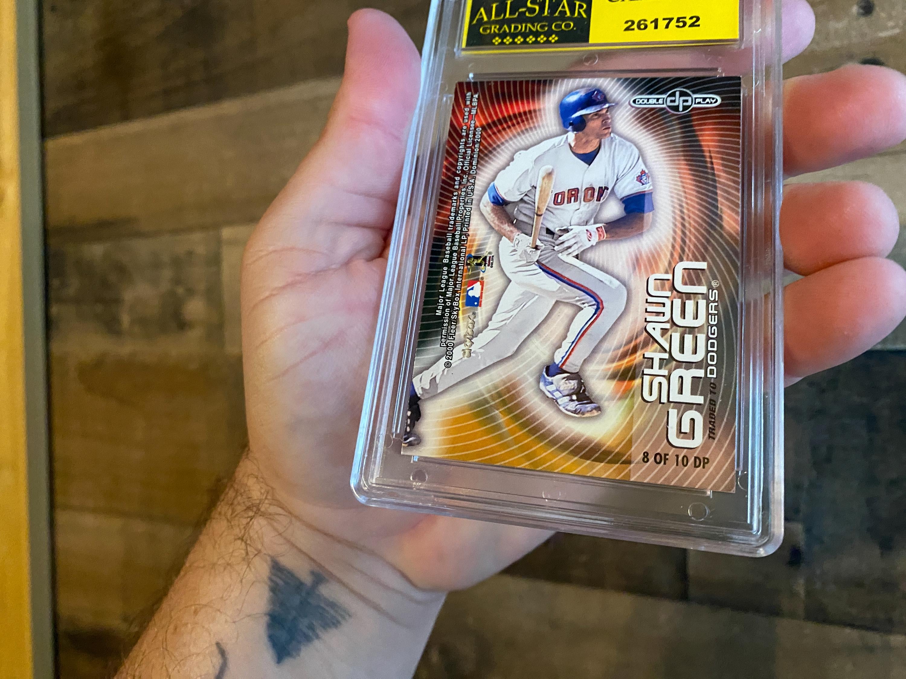 Tony Gwynn Shawn Green Card Vintage 2000 Graded 10 Mint Fleer