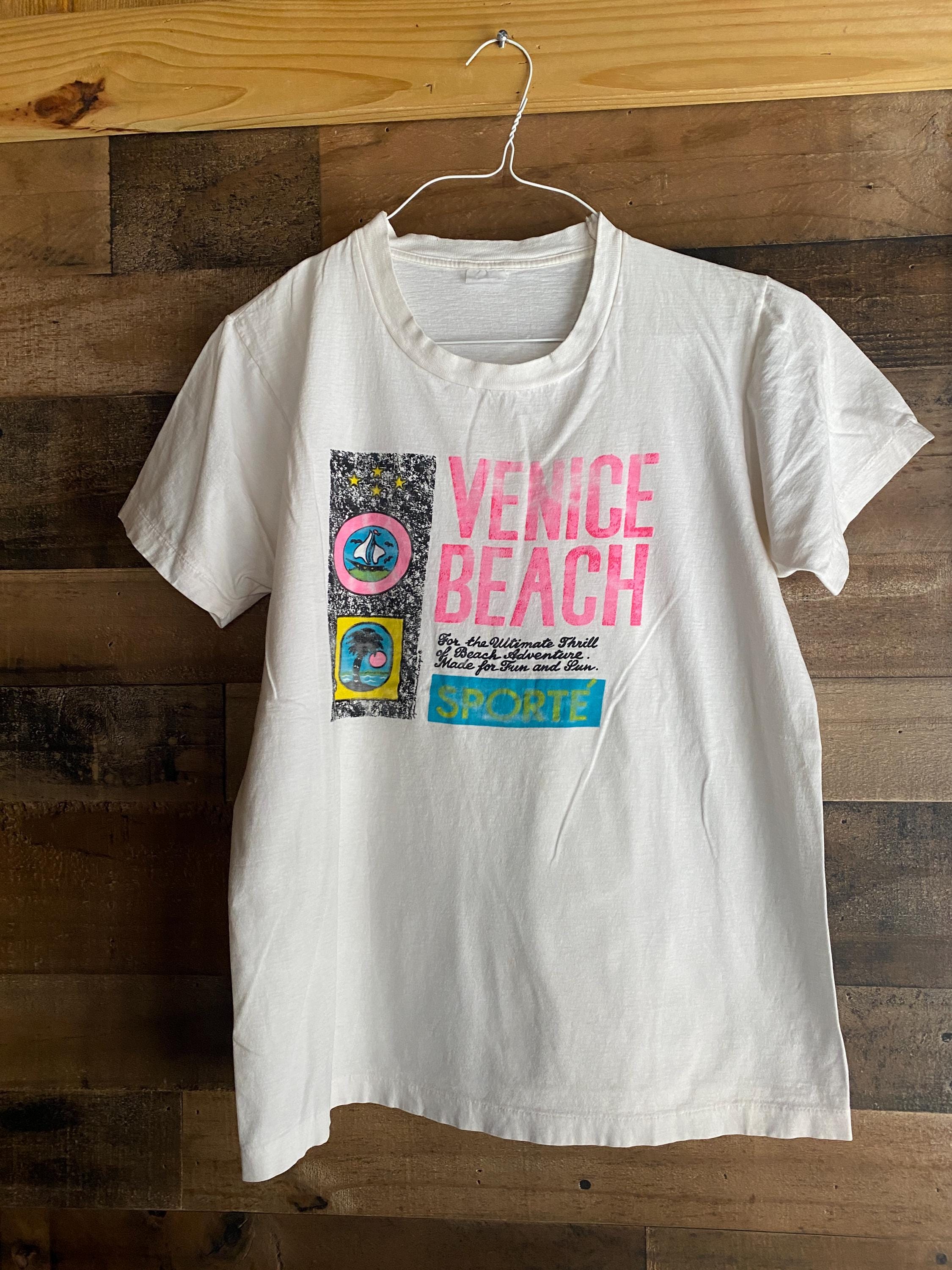 GOTCHA VENICE BEACH Tシャツ ホワイト Venice Beach Sporte T-shirt True Vintage Fits Adult SZ M/L White