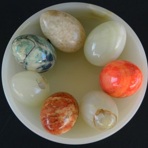 Vintage Italian  Onyx Eggs,  Alabaster Marble Eggs,Coloured Veined Onyx Eggs,Decorative Eggs,Ready To Ship