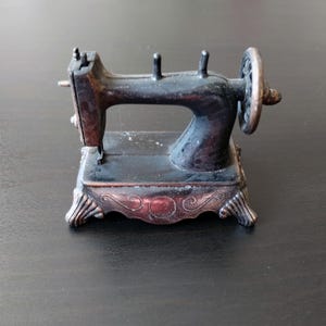 Vintage Sewing Machine Sharpener, Spanish Pencil Sharpener, Antique Pencil Sharpener Collectible Stationery,Playme &#39;80&#39;s Pencil Sharpener