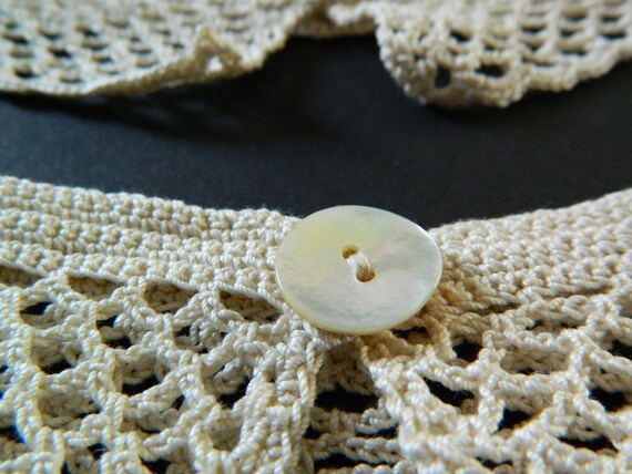 Vintage Crochet Beige Lace Collar,Pair of two Han… - image 7