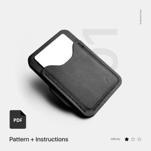 Könnte beinhalten: Ein schwarzer Lederkartenhalter mit einem einzigen Fach für eine Karte. Der Kartenhalter hat einen genähten Rand und ein kleines Logo auf der Vorderseite. Das Bild enthält den Text "PDF Pattern + Instructions" und eine Schwierigkeitsbewertung von einem Stern.