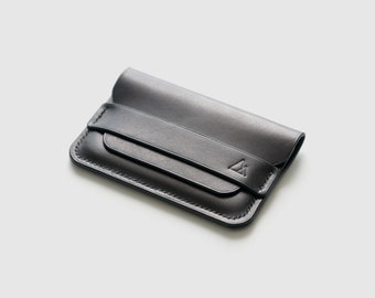 Black leather flap Card Holder - Handmade in Full grain vegetable tanned Leather - Gift for him or her