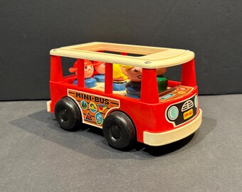 Fisher Price Red and White Mini Bus / Van with Little People Family-Set B