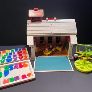 Vintage 1971 Fisher Price Play Family School #923-Set B