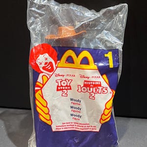 Disney&#39;s Toy Story 2 McDonald&#39;s Happy Meal Toy-Woody-Sealed-New Old Stock