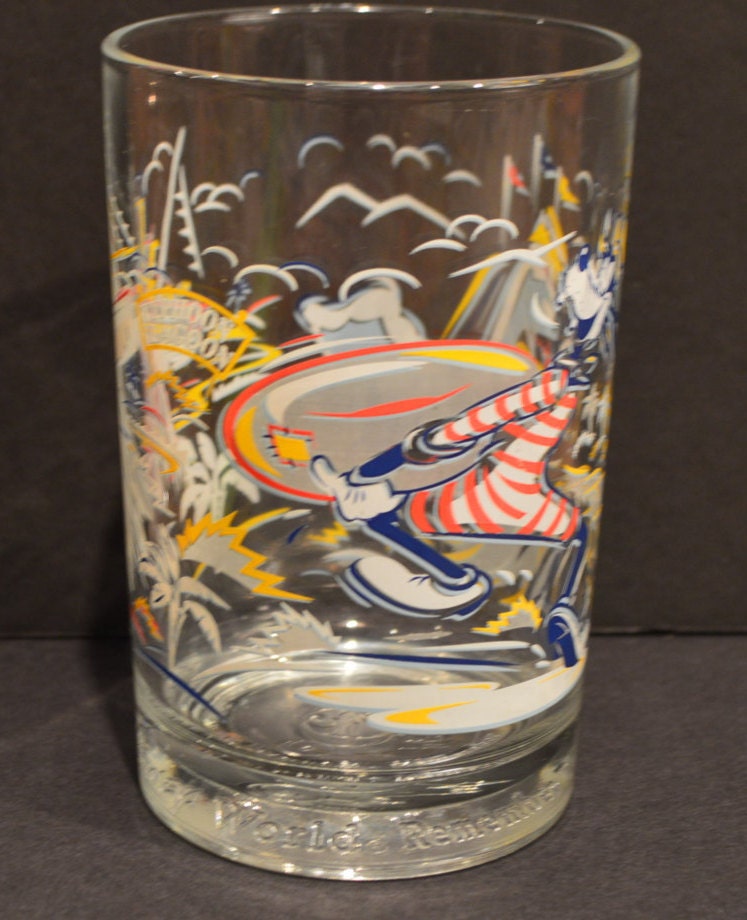 Walt Disney World 25th Anniversary Mcdonalds Glass-blizzard Beach Goofy 