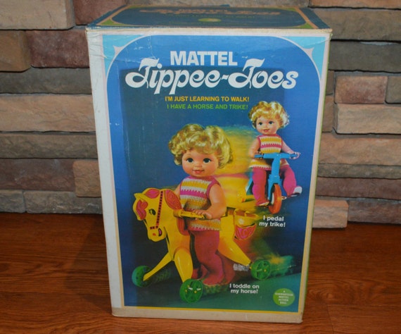Tippy toes doll top