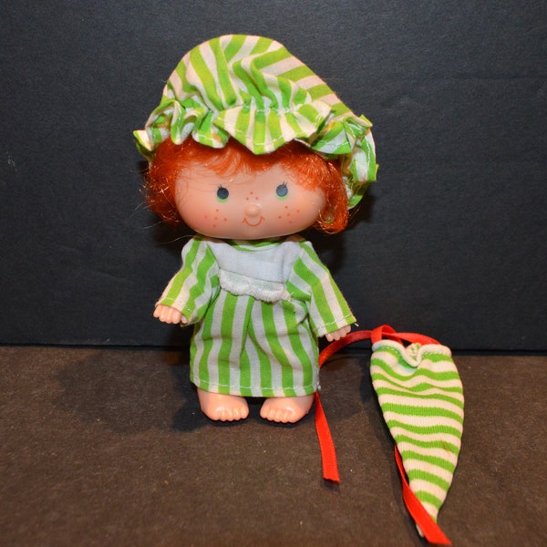 Vintage Apple Dumplin Doll from the Strawberry Shortcake Collection