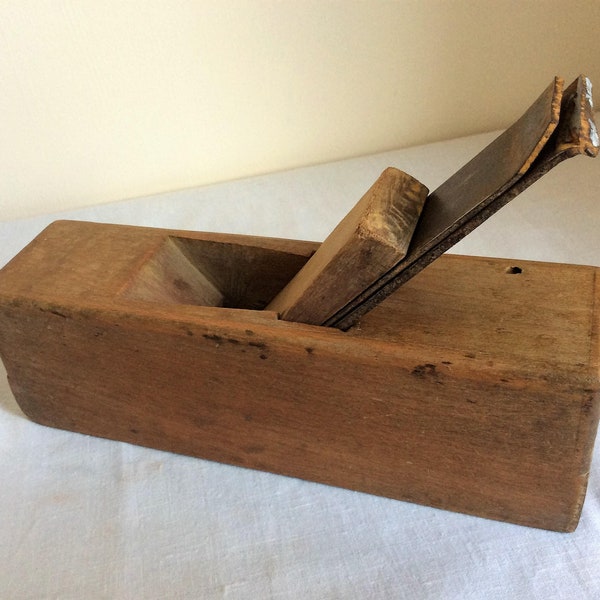 Antiker Holzhobel, ein französisches Holzbearbeitungswerkzeug Nummer 38