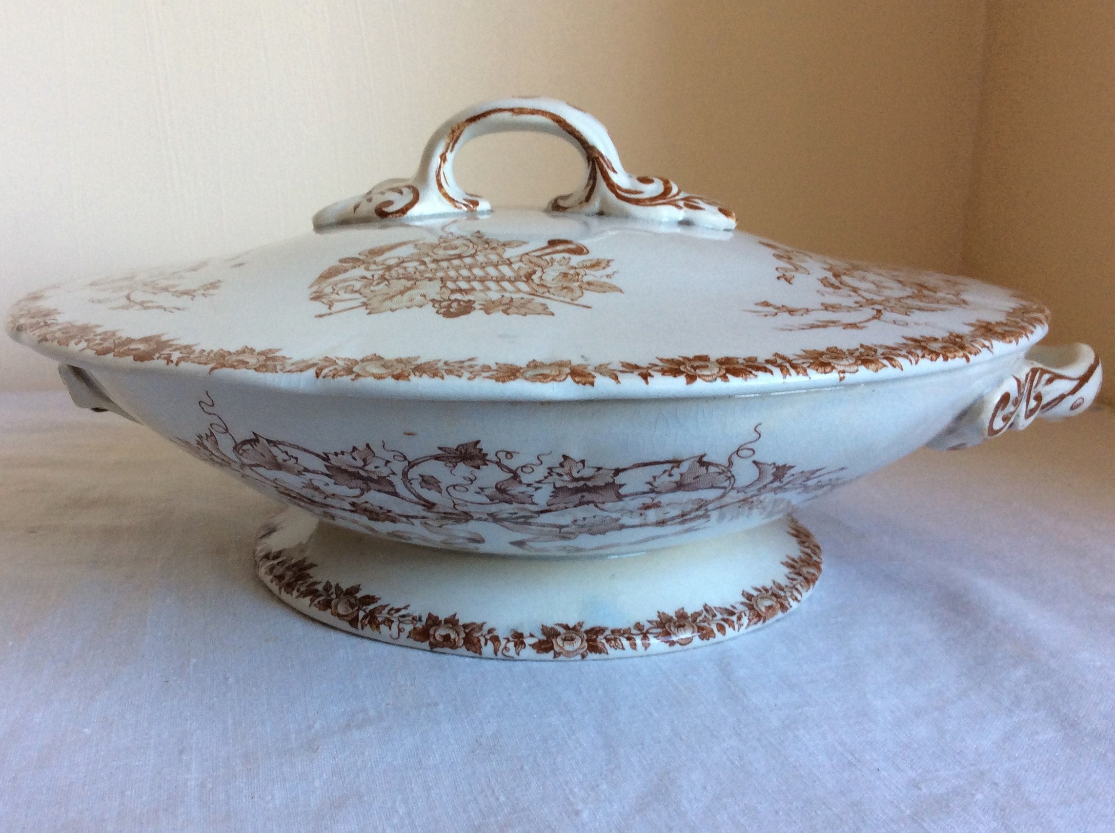 Bol de Service Antique avec Couvercle, Rare Porcelaine Français Du 19Ème Siècle