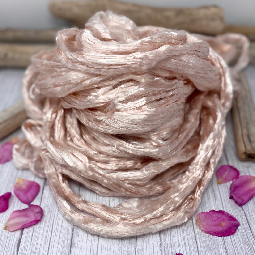 Avocado Dyed Tencel Fiber: Soft Pink Fiber for Spinning, Art Batts, 2 ...