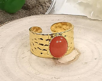 Bague réglable dorée à l'or fin avec un cabochon en agathe teintée orange