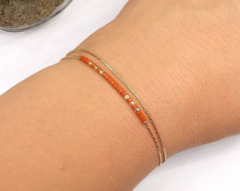 Bracelet double ultra fin minimaliste plaque or gold filled 14k et perles Miyuki rouge brique terracotta