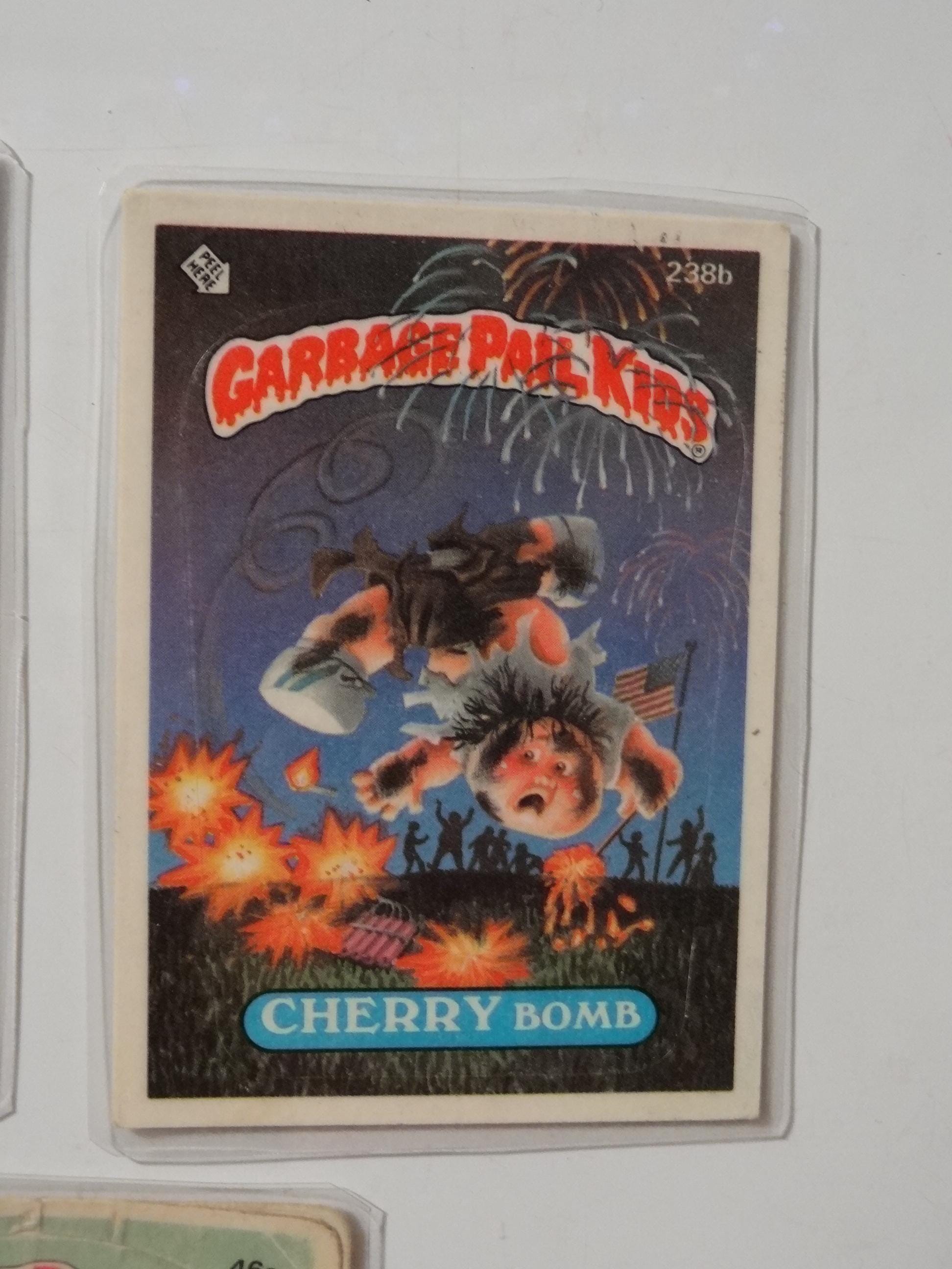 Garbage Pail Kids Magnets (set of 5) Dribblin Derek, Skiin Ian, Cherry Bomb, Rappin Ron, Mirror Imogene - Thumbnail 5