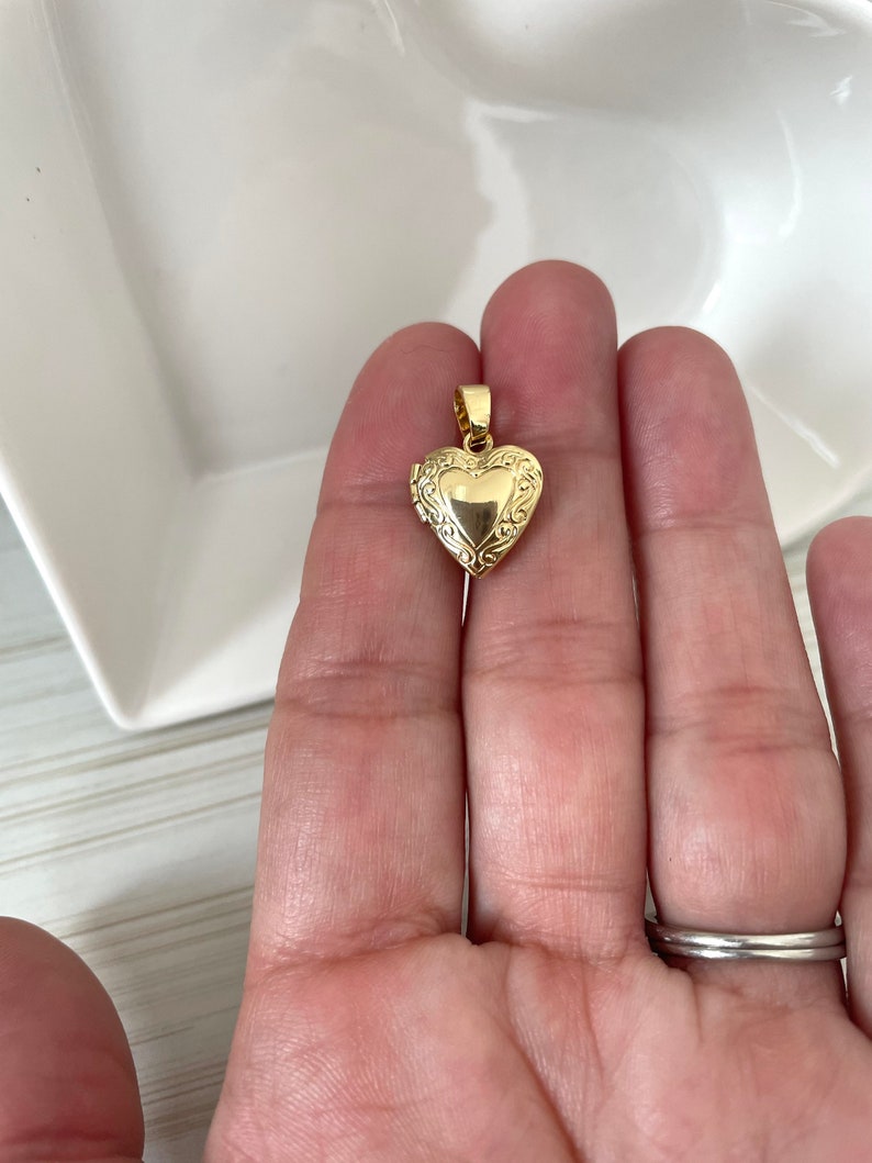 18k Gold Heart, Locket Charms, Picture Locket Pendant, Valentine Gift, Delicat Heart Chain, Dainty Heart Shape, Love Locket Necklace, Gold image 3