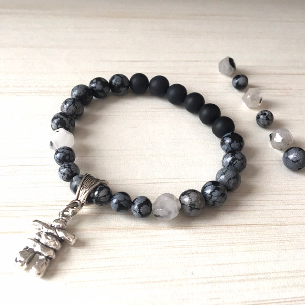 Figure Inuit, Mon Inukshuk Gift, Labradorite Inukshuk, Landmark North of Quebec, Star Cut 8mm, Inukshuk Bracelet, Canadian Gift, Onyx Indian