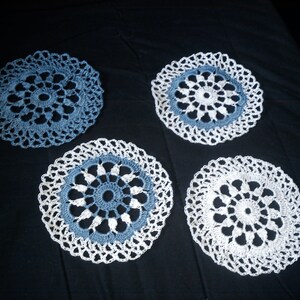 10 colorful crochet doilies image 4