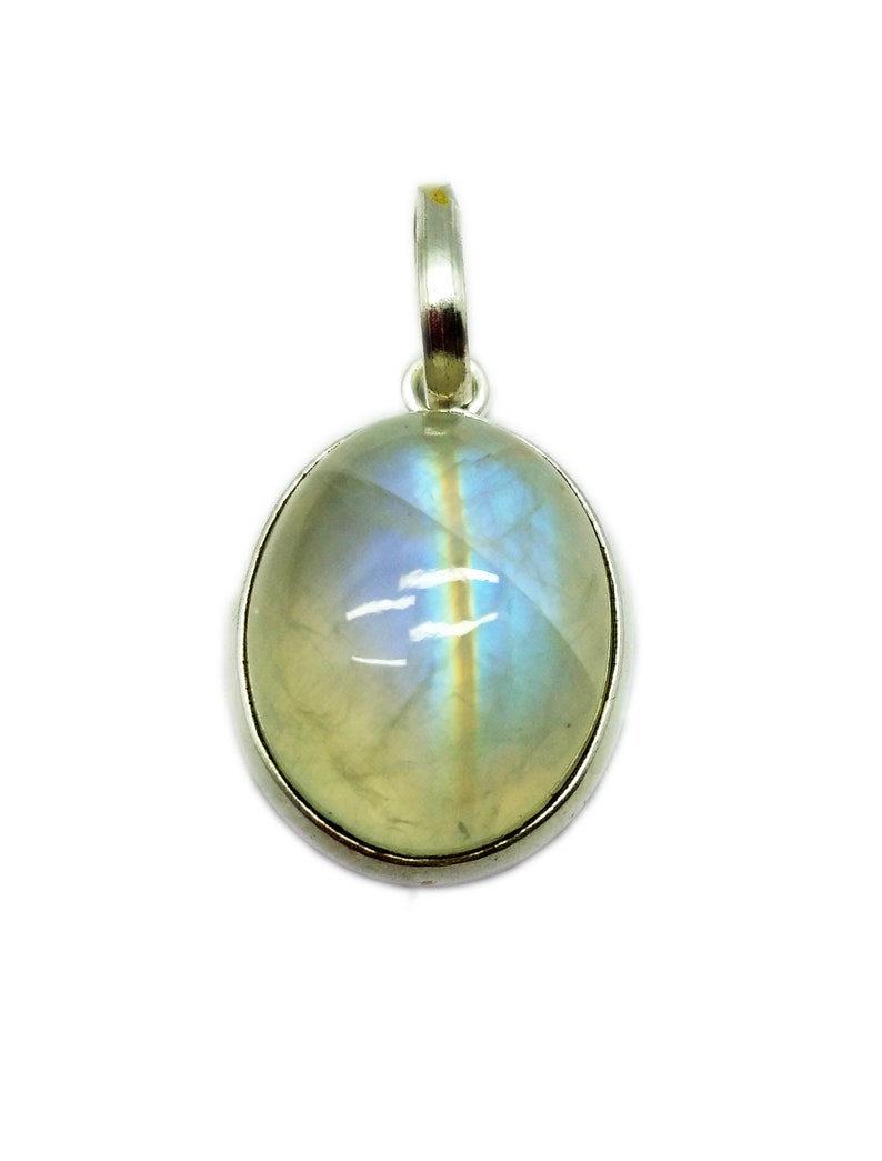 PN29 Very High Quality Stylish Natural Blue Fire Rainbow Moonstone Silver Plated Pendant 19x15x8 mm Oval /& Smooth weight in 20.9 ct