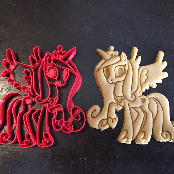 My Little Pony Princess Cadence Cookie Cutter. Great for your kid's My Little Pony themed birthday Party! MLP