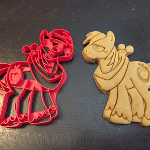 My Little Pony Big McIntosh Cookie Cutter. Great for your kid&#39;s My Little Pony themed birthday Party! MLP, Big Mac