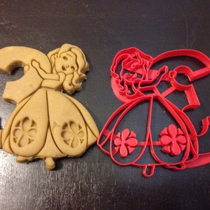 Sofia the First Cookie Cutter with the number 3. Great for your kid&#39;s third birthday party. Celebrate their 3rd year with Sofia cookies!