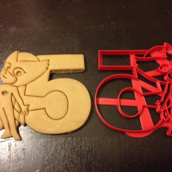 Owlette PJ Masks Cookie Cutter next to the number 5. Perfect for your kid's 5th year birthday party. Celebrate their fifth with Owlette!