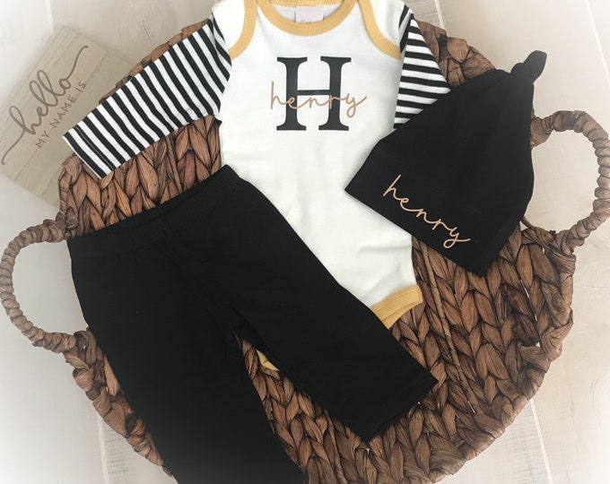 Personalized Coming Home Baby Boy, Newborn Boy Personalized Bodysuit and Pant Outfit, Infant Boy Gift