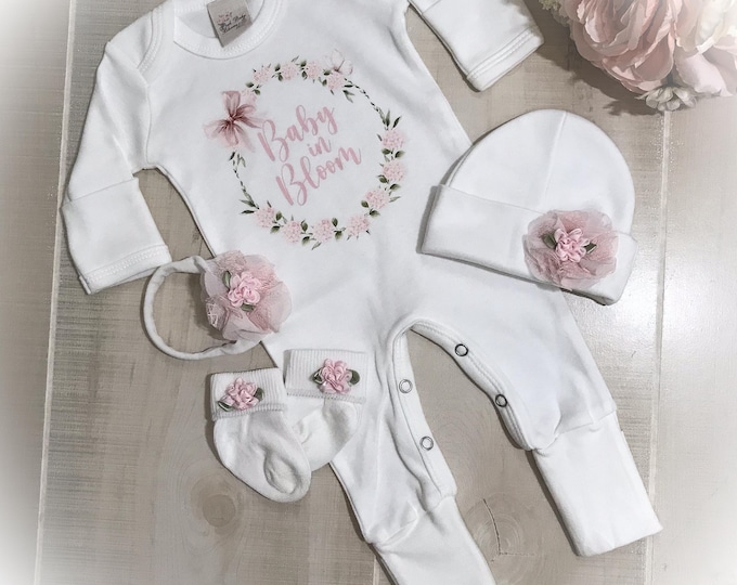 Baby in Bloom Romper, Coming Home Outfit, Newborn announcement outfit, Baby Shower Gift