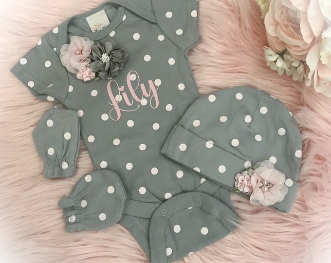 Newborn Girl Personalized Coming Home Outfit, Baby Girl Shower Gift, Baby Bodysuit