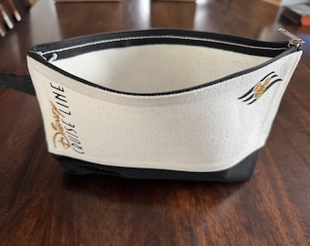 DCL Bag - FE - Fisch Verlängerung - Make-up - Stifte - Erste-Hilfe-Tasche - Disney Cruise - Geschenk