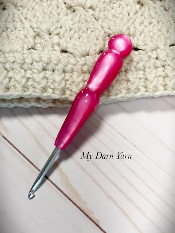 Made to Order Bubblegum Pearl Ergonomic Crochet Hook, Handmade Crochet Hook,  Fiber Art, Susan Bates, Boye, Clover 