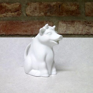 Vintage Ceramic White Cow Creamer, Country Kitchen Decor, Gift Idea, Home Accent
