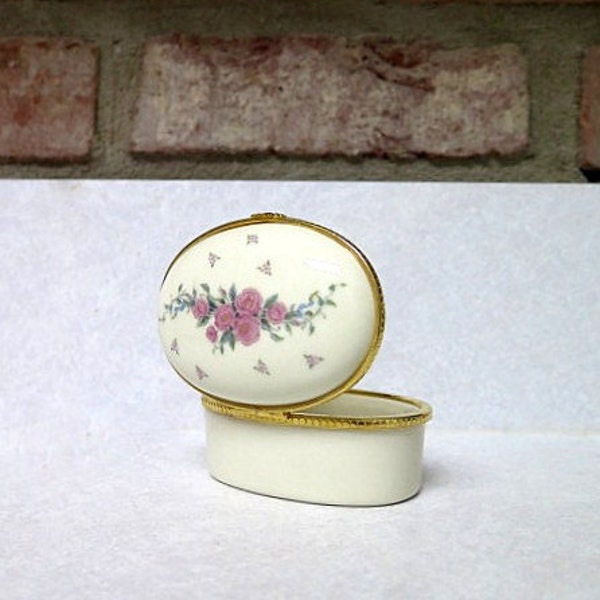 Lenox  Oval Hinged Ring Trinket Jewelry Box Floral Cream and Rose, Collectible Gift Idea