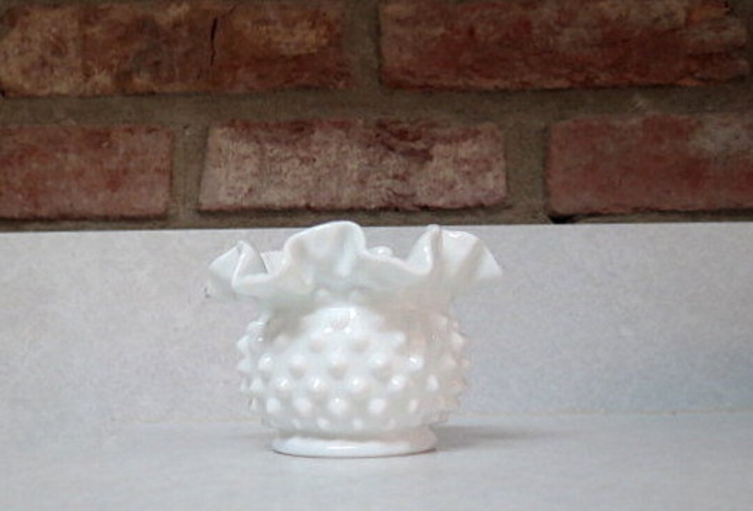 Vintage Fenton 1960 Hobnail Ruffled Edge Milk Glass Ruffle Edge White ...