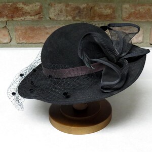 Vintage Fedoria Elegant Wide Brim Straw Hat with Navy Bow and White Tulle Accent Fedoria - Etsy main image 3