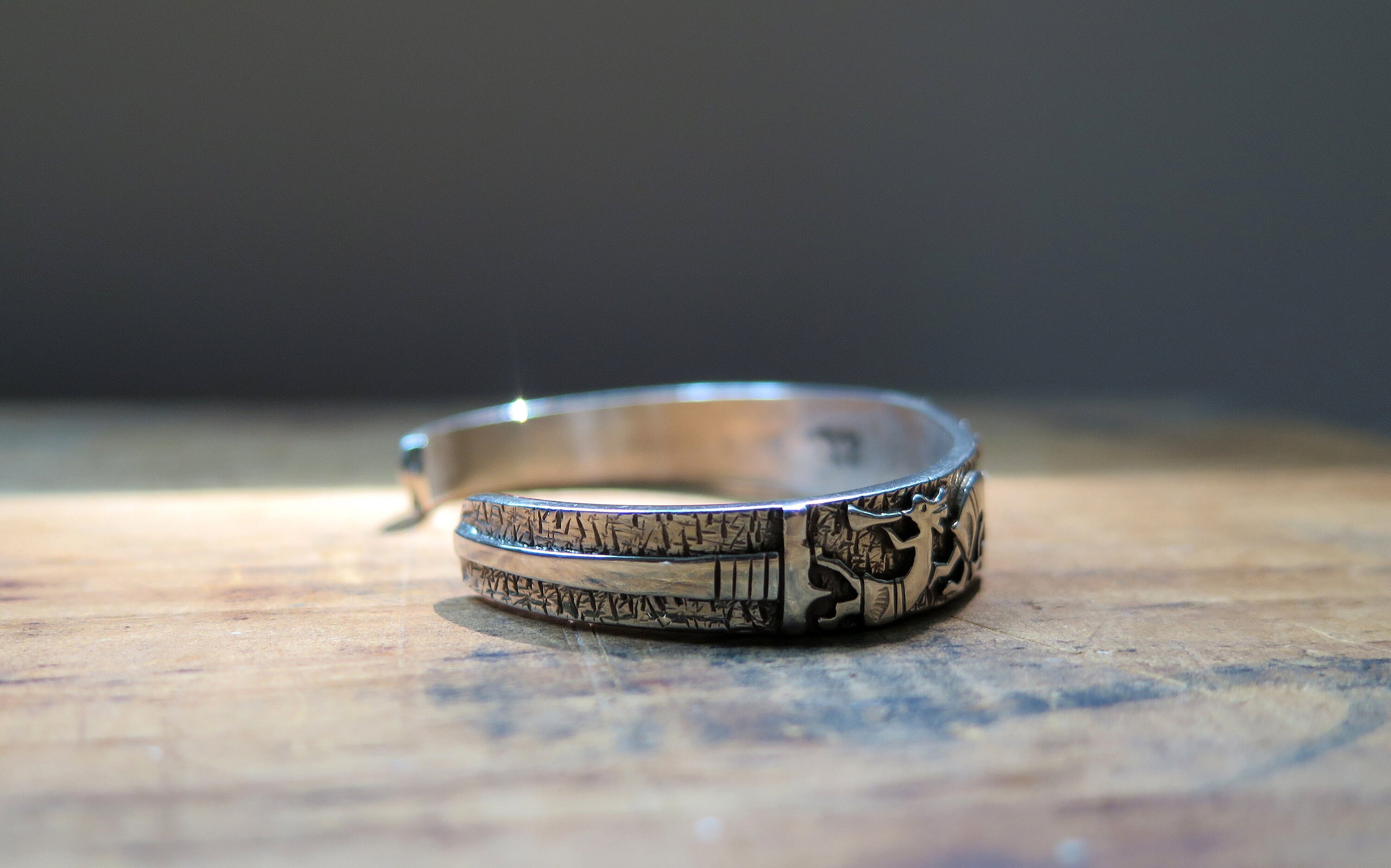 Vintage Native American Hand Carved Sterling Silver Cuff Vintage Native American Hand Carved Sterling Silver Cuff