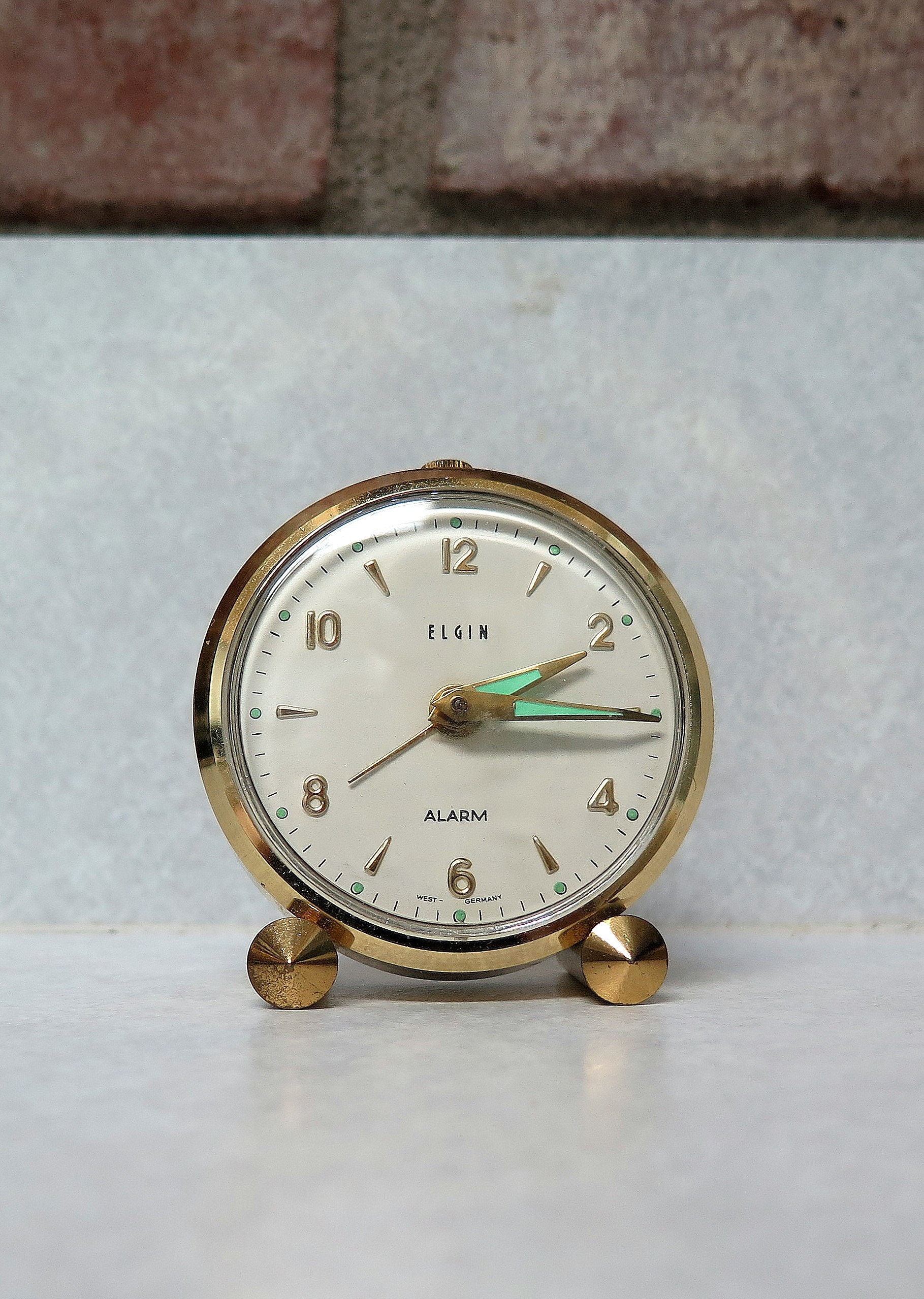 Vintage elgin clock hotsell