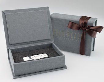 1 Hermes USB 3.0 & Small Elegant Gift Box - Branded with Your Personalised Logo
