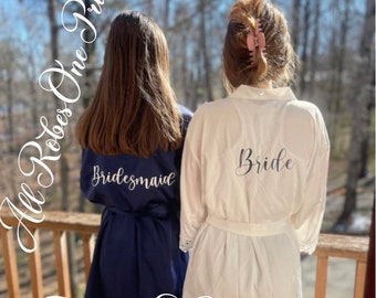 Bridesmaid Robes/ Bridal Party Robes/ Bridal Robes/ Bridesmaid Gifts/ Satin Robes for Brides/ Satin Lace Robes/Silk Robes