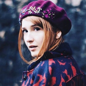 Burgundy beret,unique hand embroidered beret,maroon French wool beret,embroidered flowers, soft hand stitched women,girl hat,Christmas gift