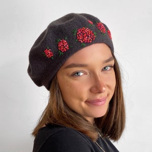 Grey beret,unique hand embroidered beret, grey French wool beret, hand stitched flowers,embroidered woman,ladies,girl hat,Christmas gift Grey/red