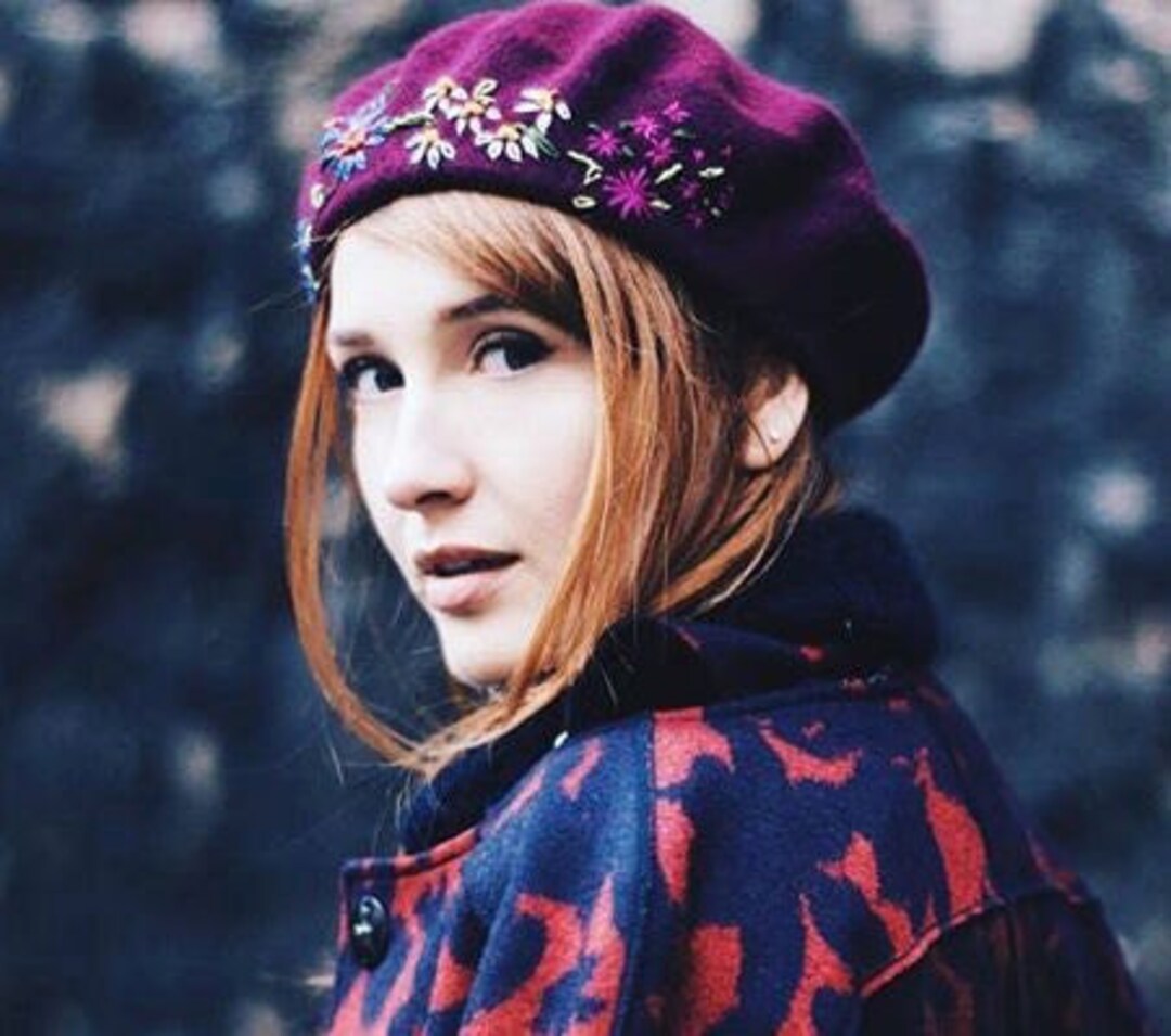Burgundy Beret,unique Hand Embroidered Beret,maroon French  display picture 3