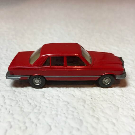red matchbox car
