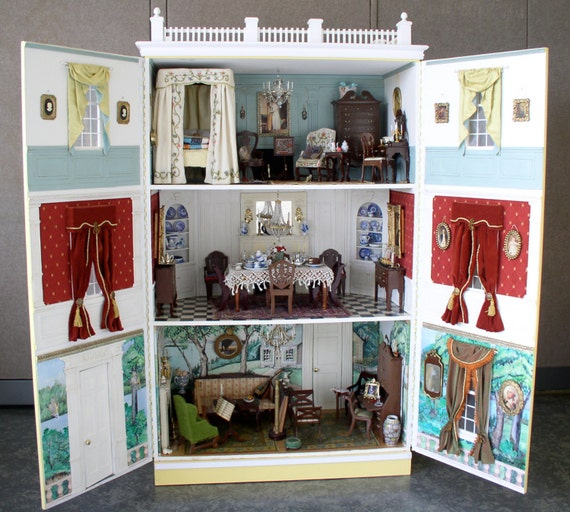 colonial dollhouse