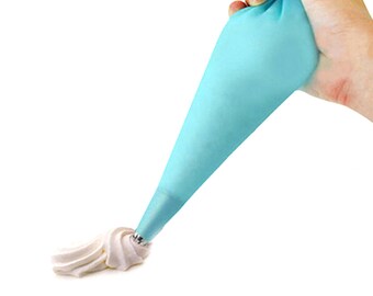 Silicone Icing Piping Bag + 12 Nozzle Set / Frosting Cake Baking Decorating Tool / Piping Pastry Bag Squeezer / Stainless Steel Nozzle Set