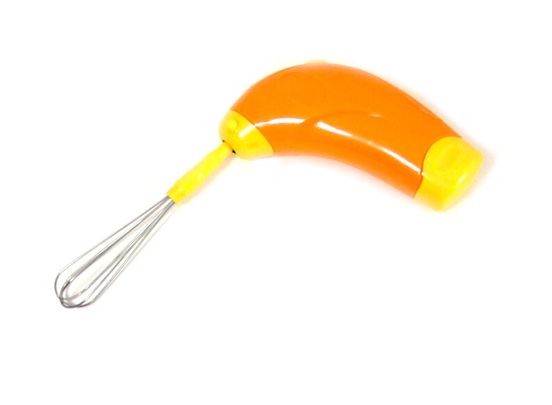 Small Electric Hand Mixer Tiny Battery Operated Whisk Easy Use Kids Kitchen Baking Cooking Supply Tool Egg Beater Milk Frother