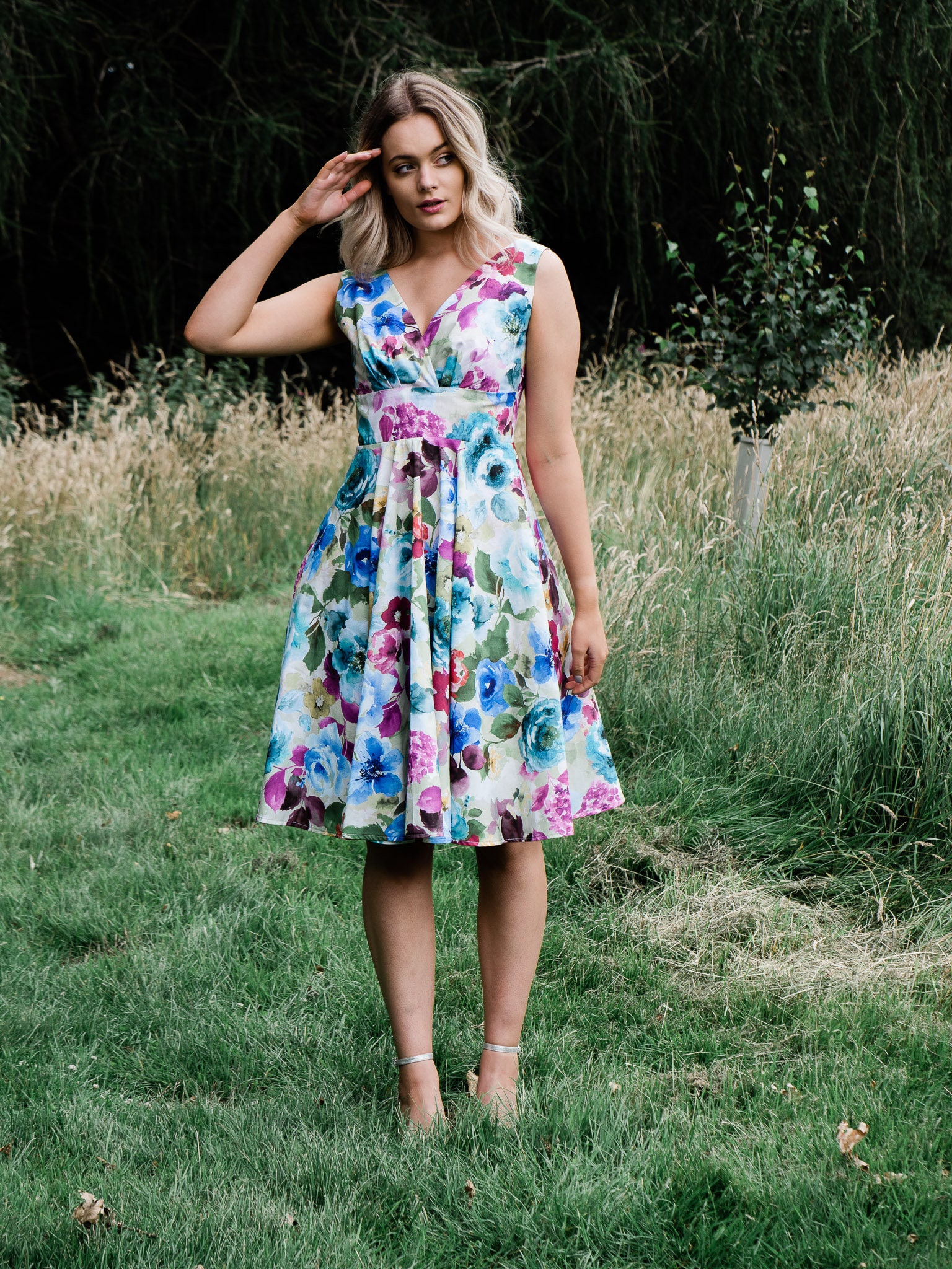 Floral 1950s Style Tea Dress Full Circle Skirt Crossover - Etsy